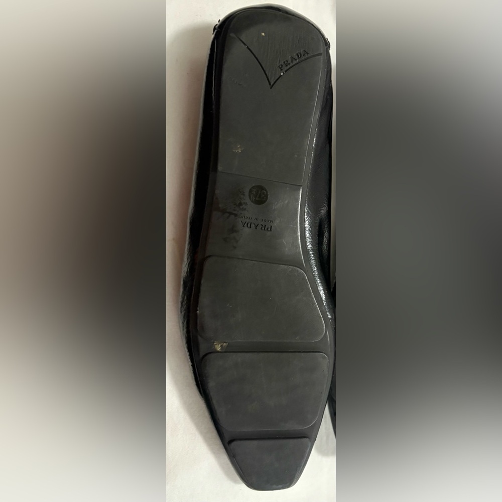 Prada Black Patent Leather Loafers Flats Size 7.5 - Picture 9 of 9